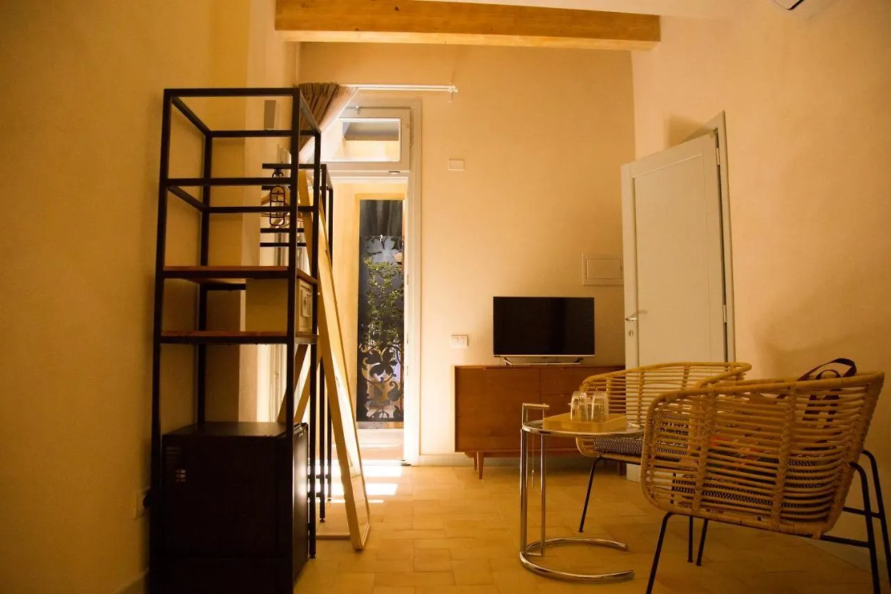 Locanda Carra Manna 사사리 0*,